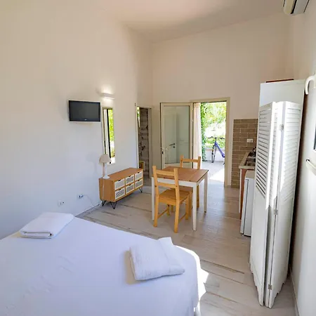 Le Tagliate Κατάλυμα σε φάρμα Uggiano La Chiesa